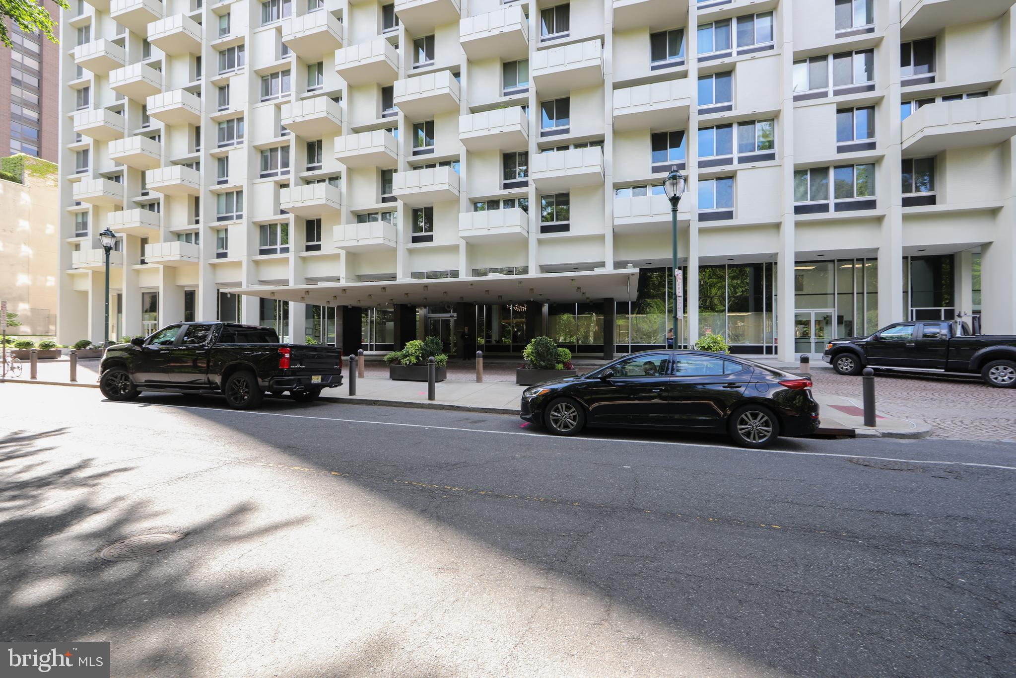 604 S WASHINGTON SQUARE 36 306