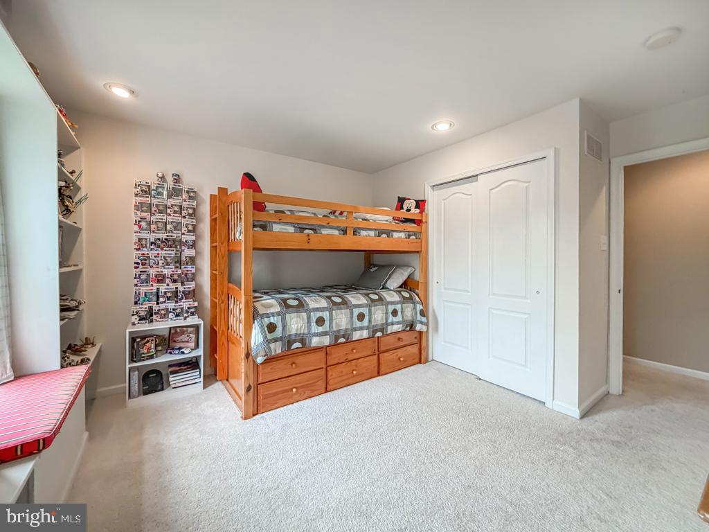 AFTON CHASE - Residential