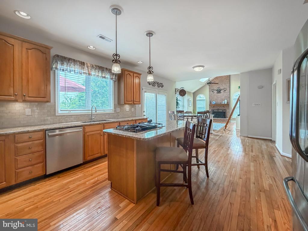 AFTON CHASE - Residential