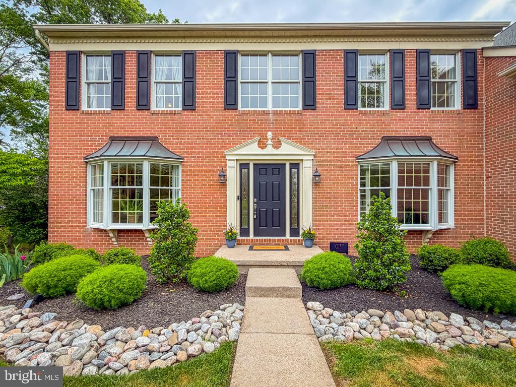 AFTON CHASE - Residential