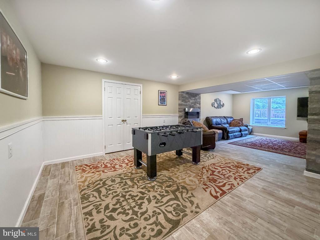 AFTON CHASE - Residential