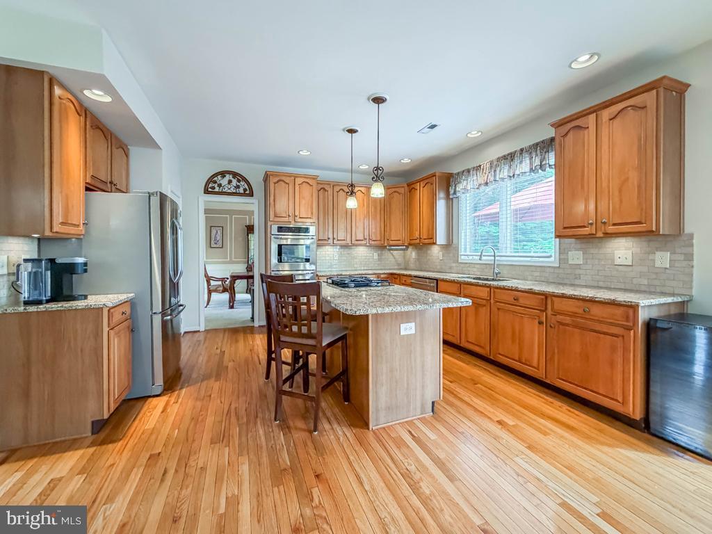 AFTON CHASE - Residential