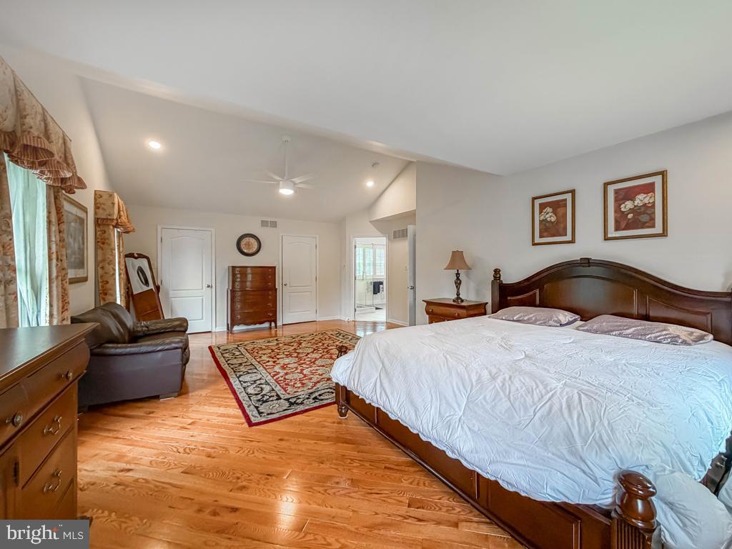 AFTON CHASE - Residential