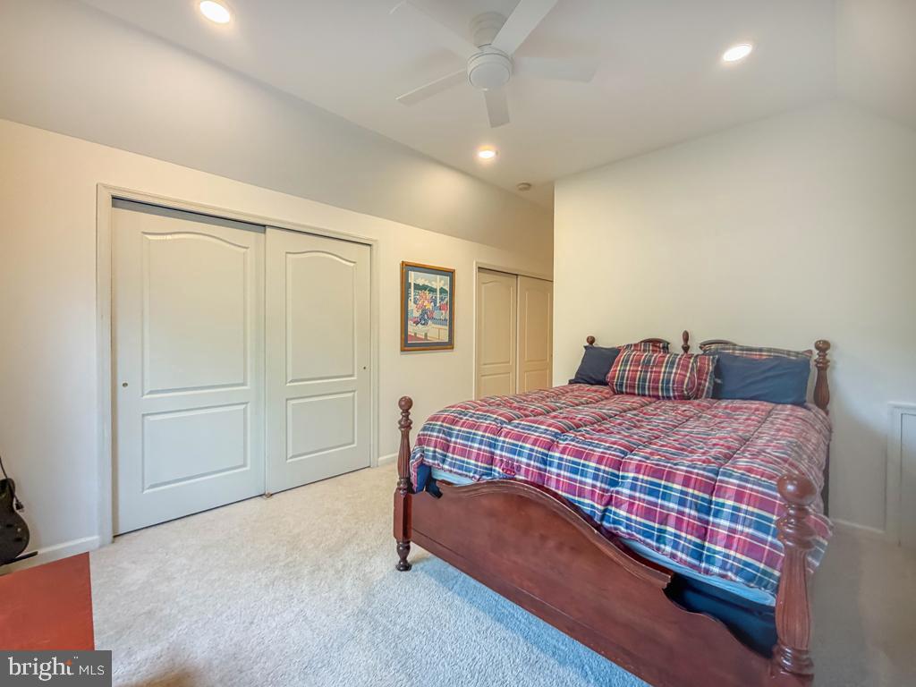 AFTON CHASE - Residential