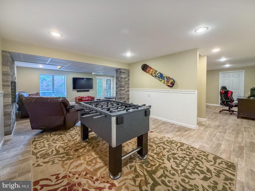 AFTON CHASE - Residential