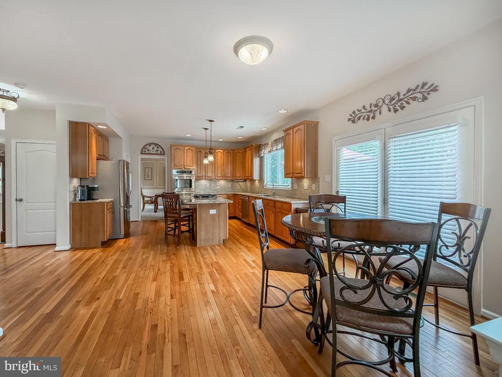 AFTON CHASE - Residential