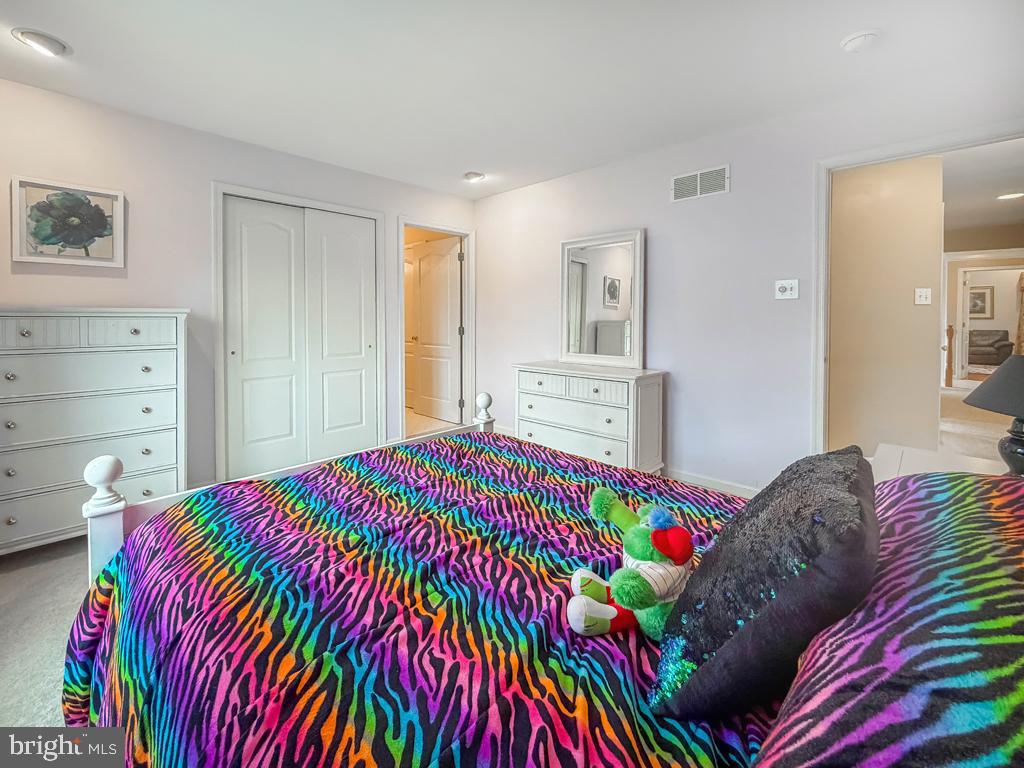 AFTON CHASE - Residential