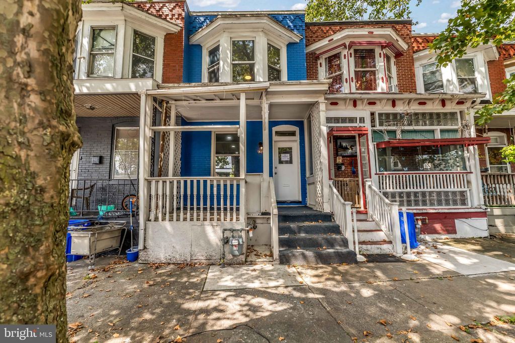 Photo of 626 Wiconisco Street, HARRISBURG, PA 17110 (MLS # PADA2052074)