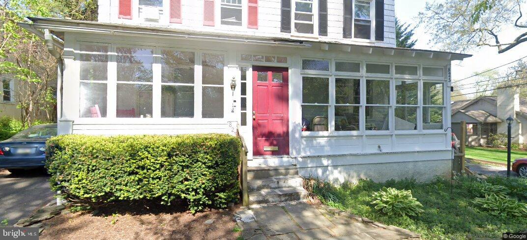 ROSLYN - Residential Lease