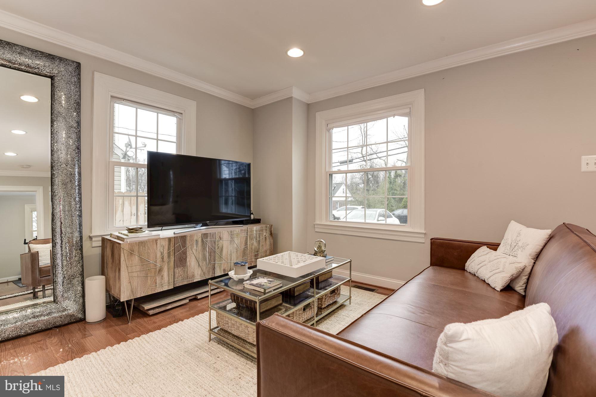 GROVETON - Residential