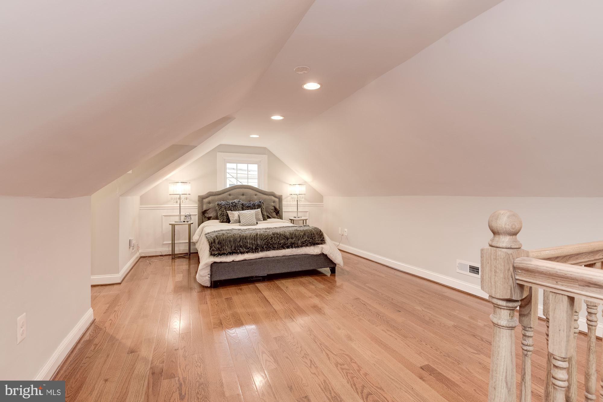 GROVETON - Residential