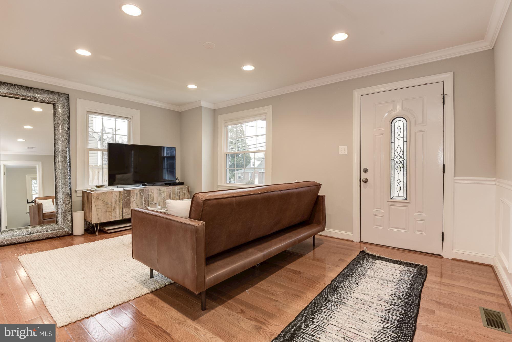 GROVETON - Residential