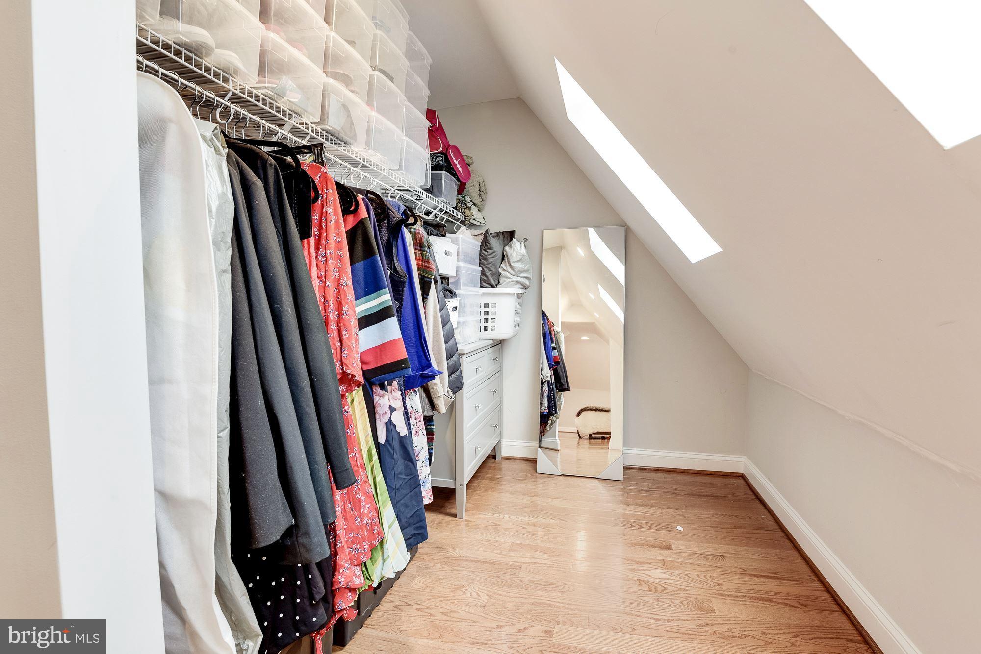 GROVETON - Residential