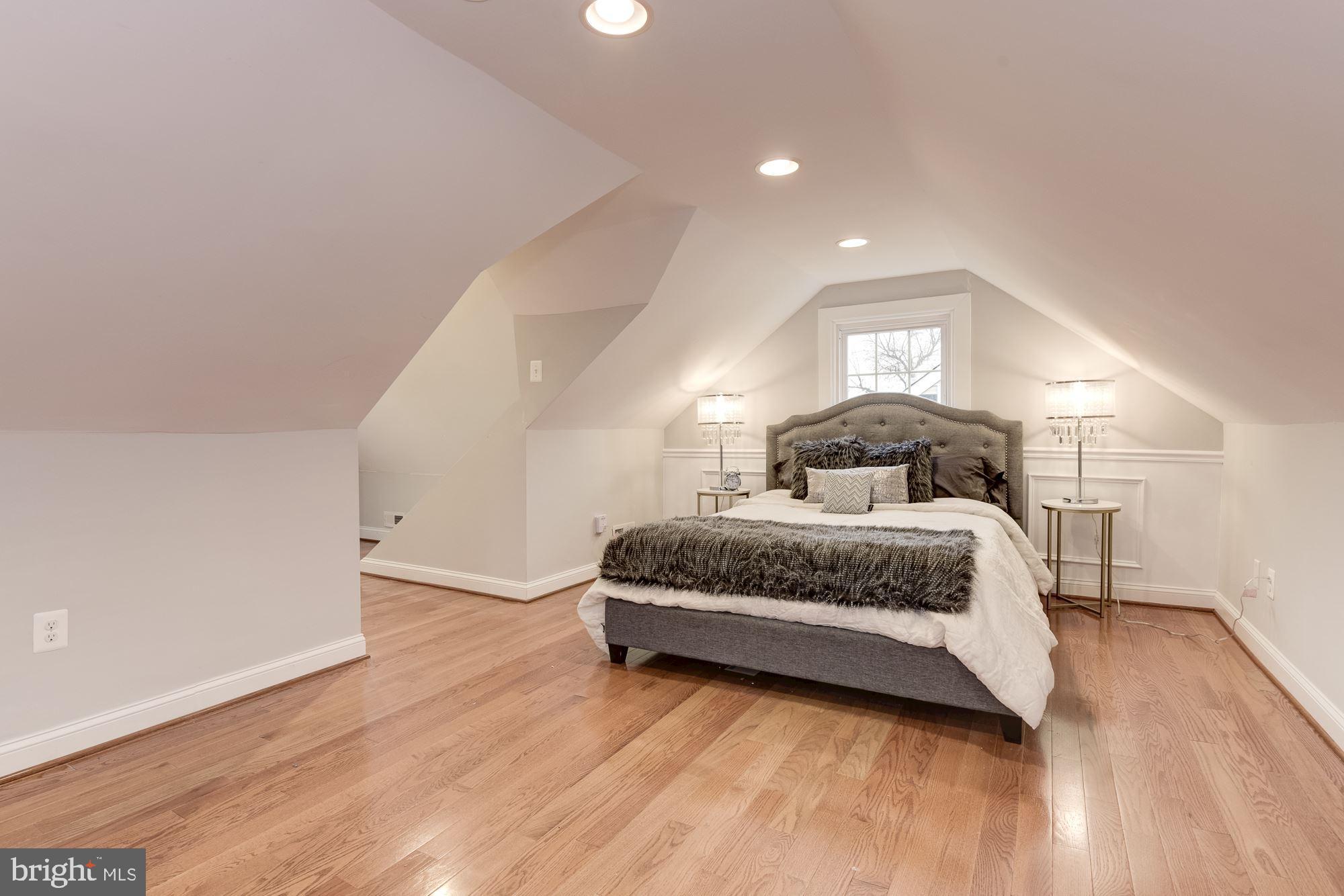 GROVETON - Residential