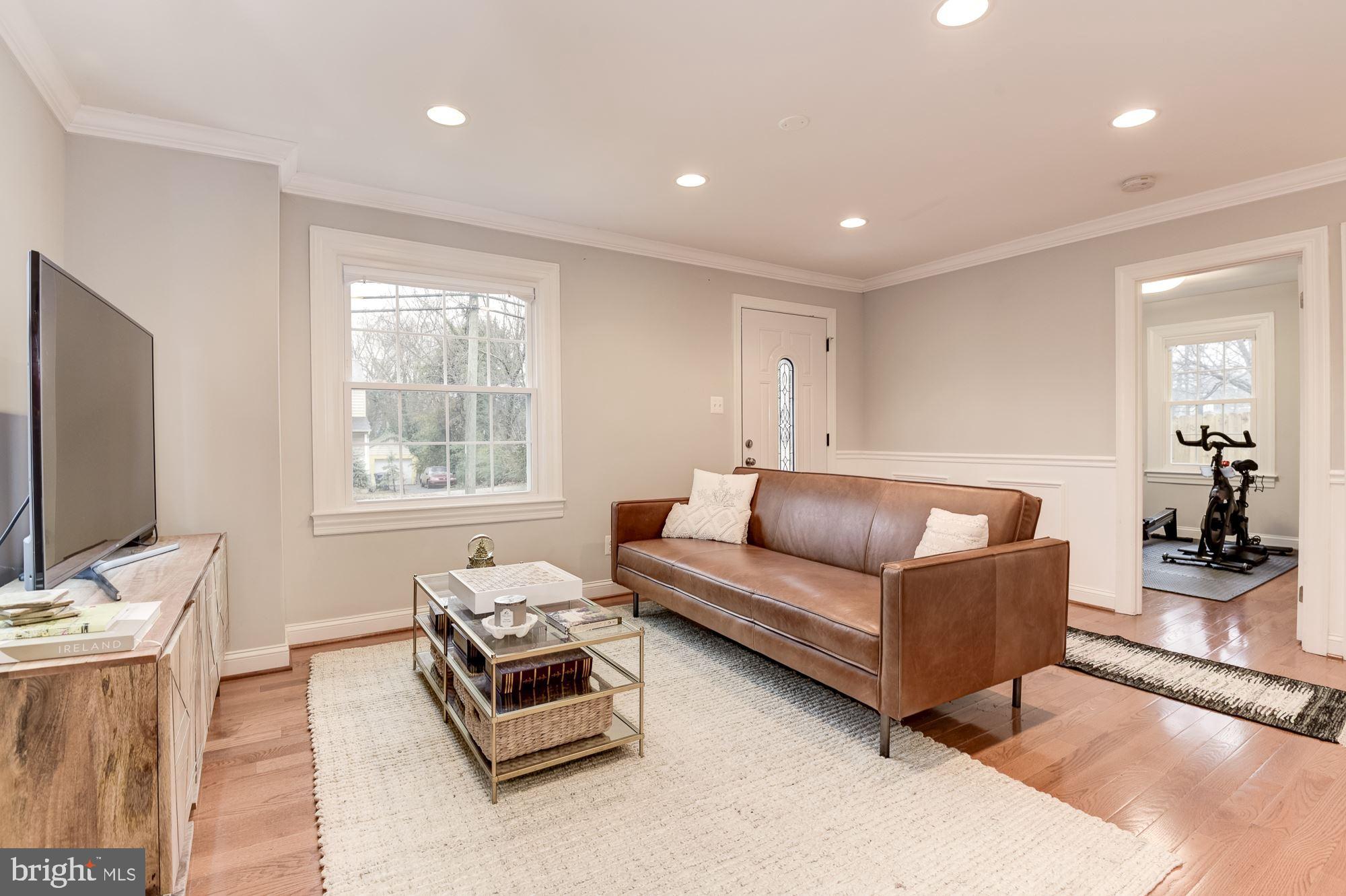 GROVETON - Residential