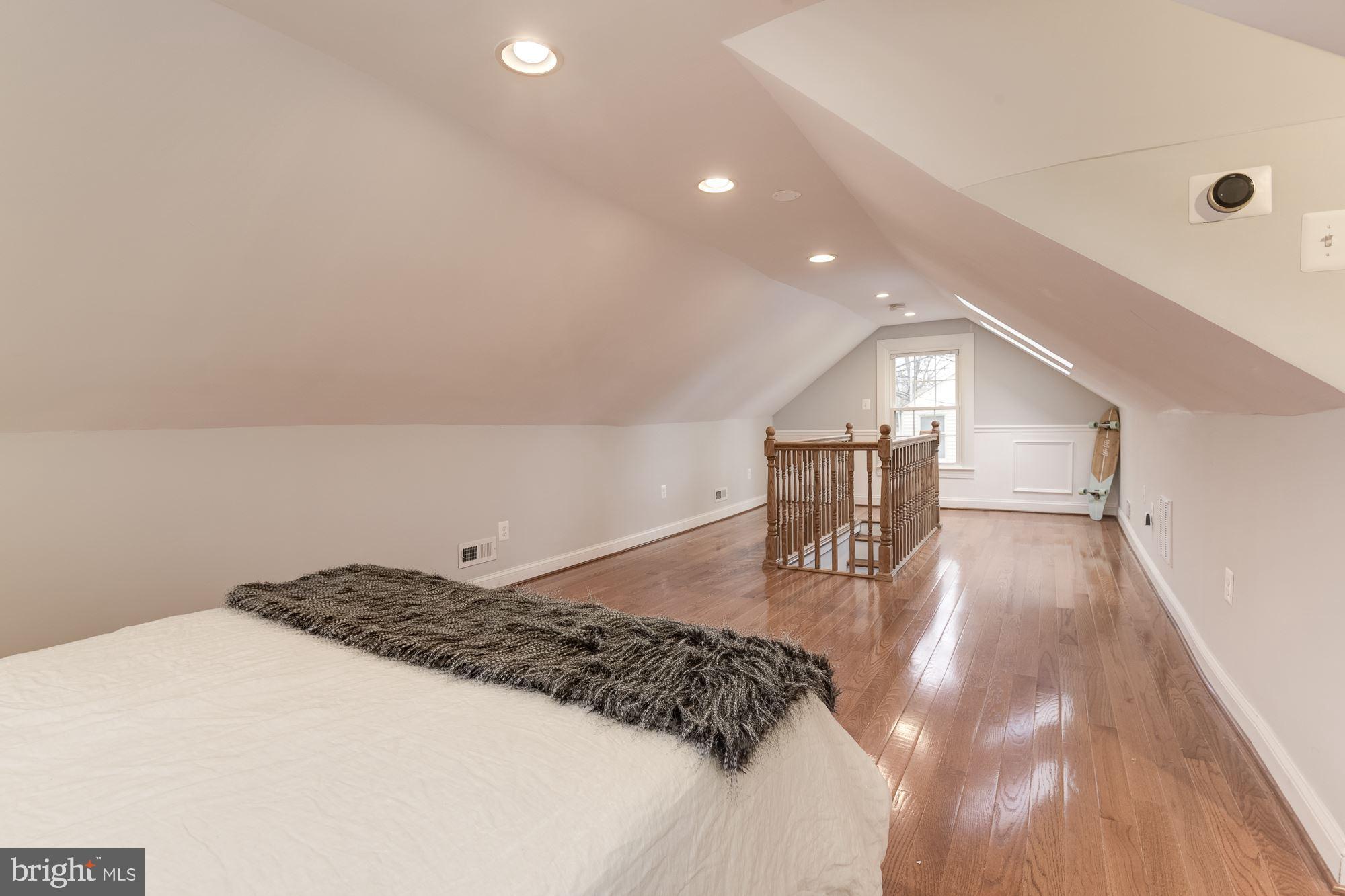 GROVETON - Residential