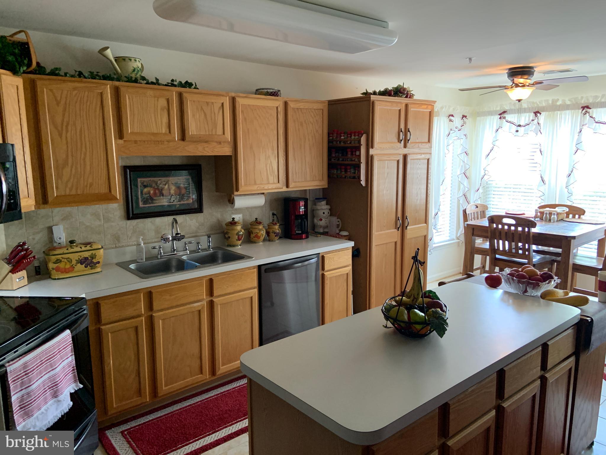 TAYLOR RIDGE CONDOMINIUMS - Residential