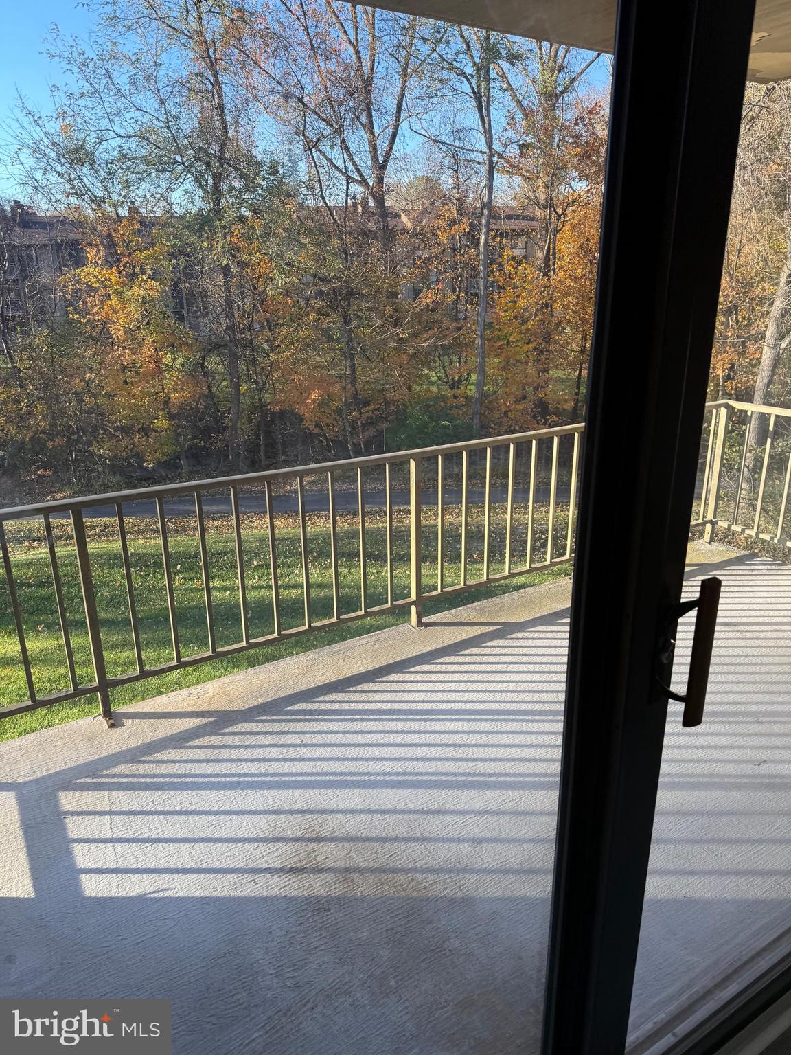 TREOVER CONDOMINIUM - Residential Lease