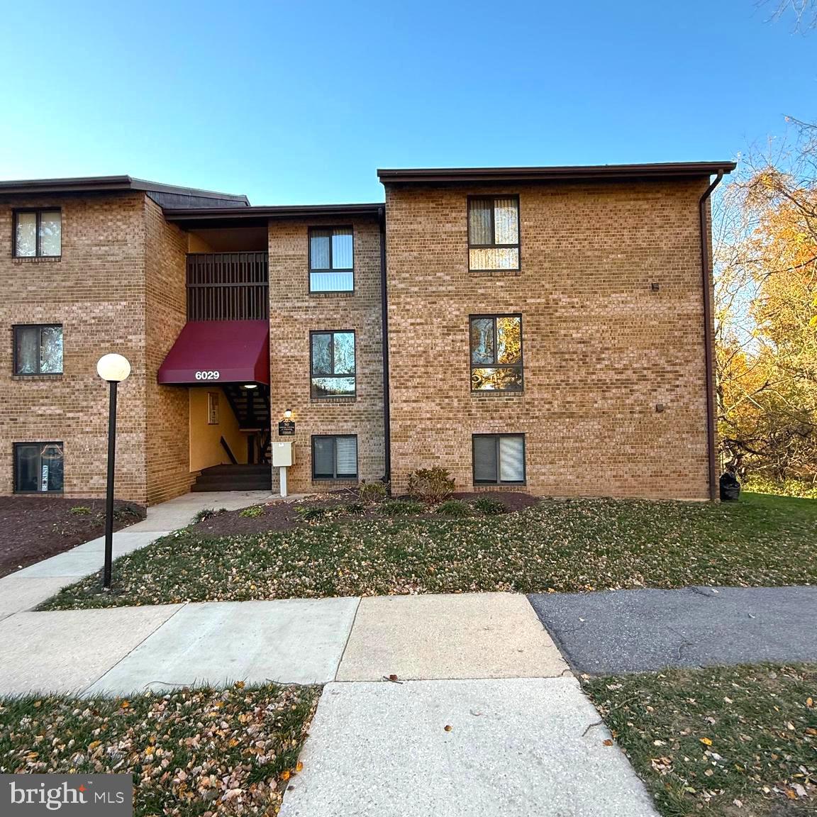 TREOVER CONDOMINIUM - Residential Lease