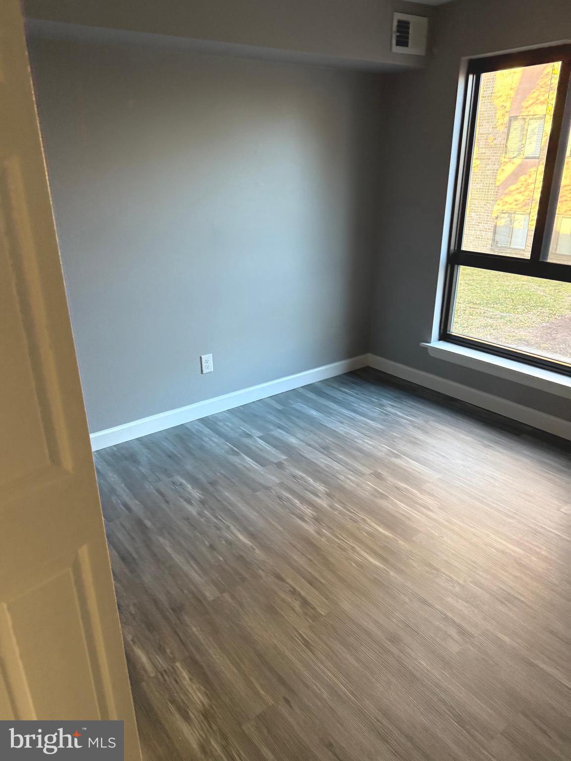 TREOVER CONDOMINIUM - Residential Lease