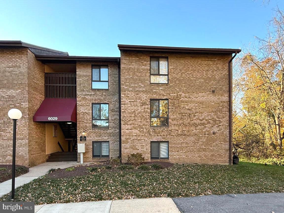 TREOVER CONDOMINIUM - Residential Lease