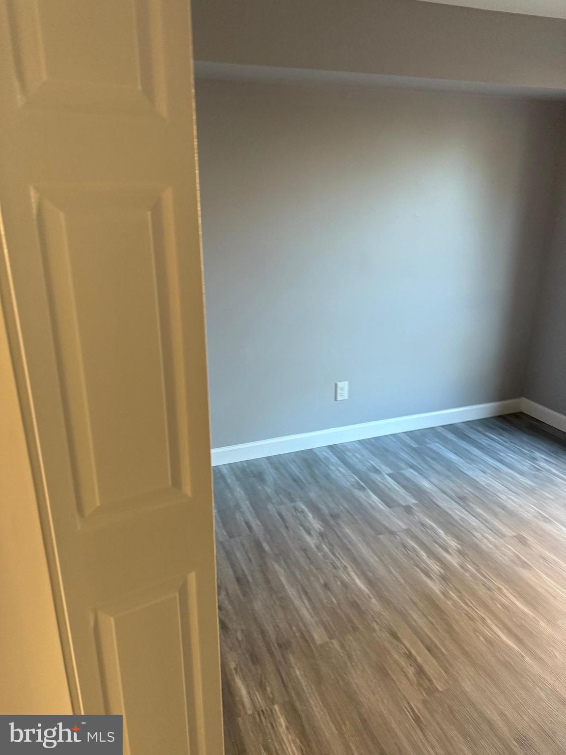 TREOVER CONDOMINIUM - Residential Lease