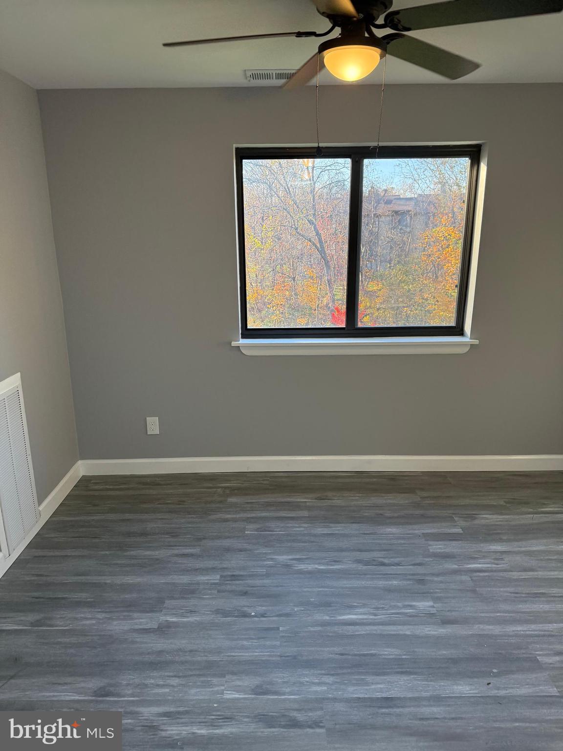 TREOVER CONDOMINIUM - Residential Lease