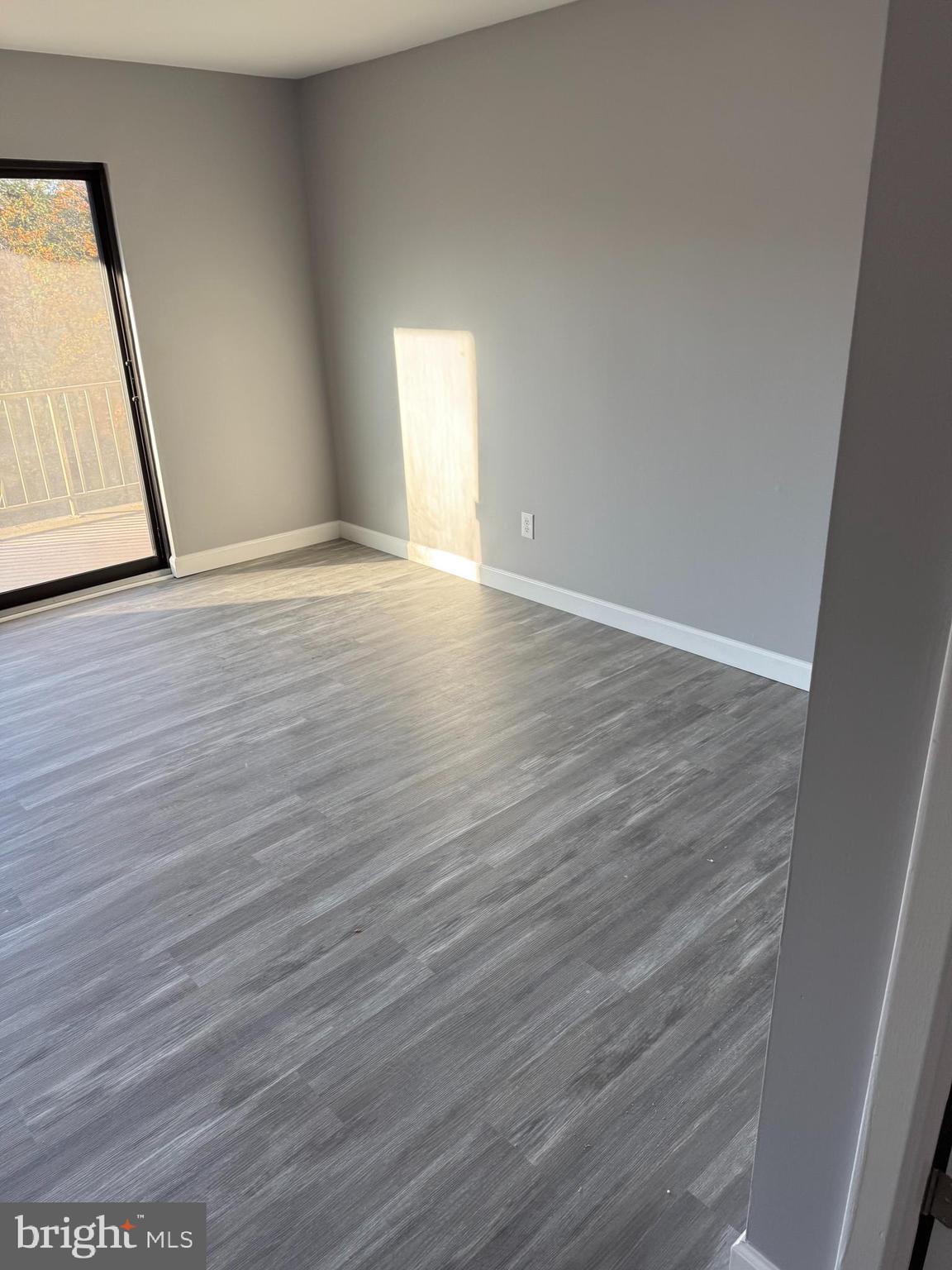 TREOVER CONDOMINIUM - Residential Lease