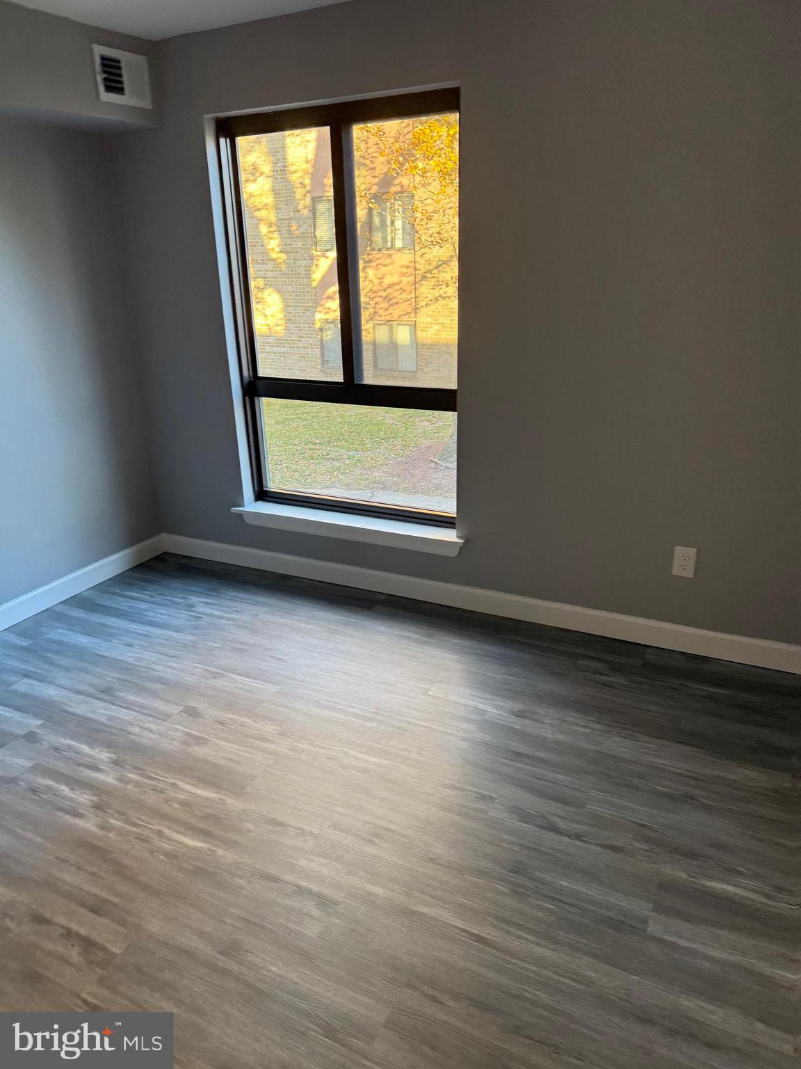 TREOVER CONDOMINIUM - Residential Lease