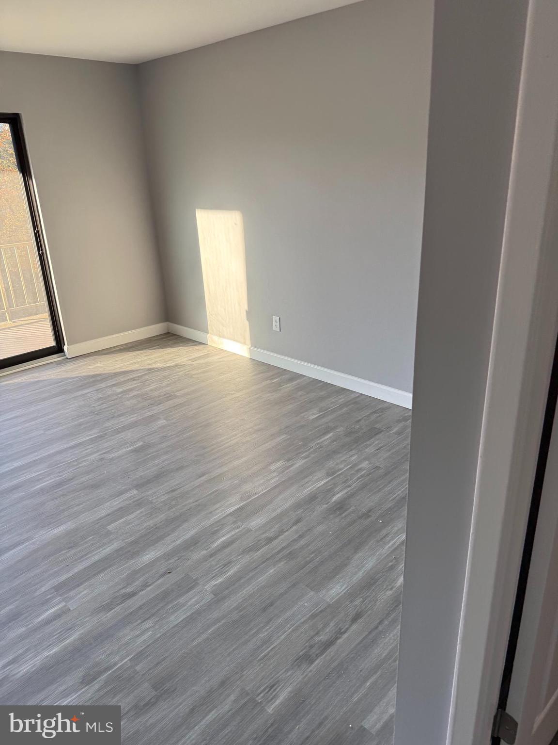 TREOVER CONDOMINIUM - Residential Lease