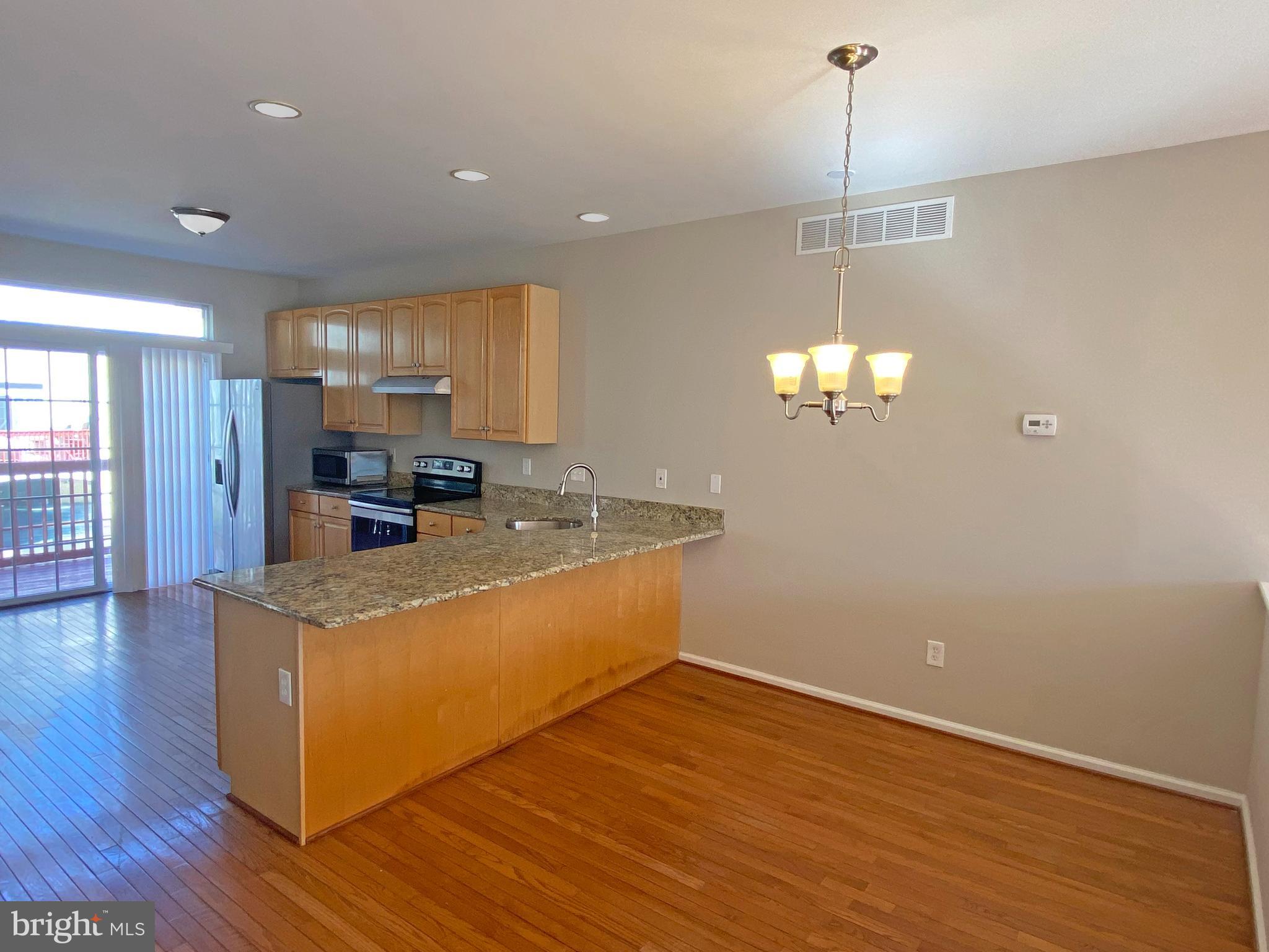 LINDEN WAY - Residential