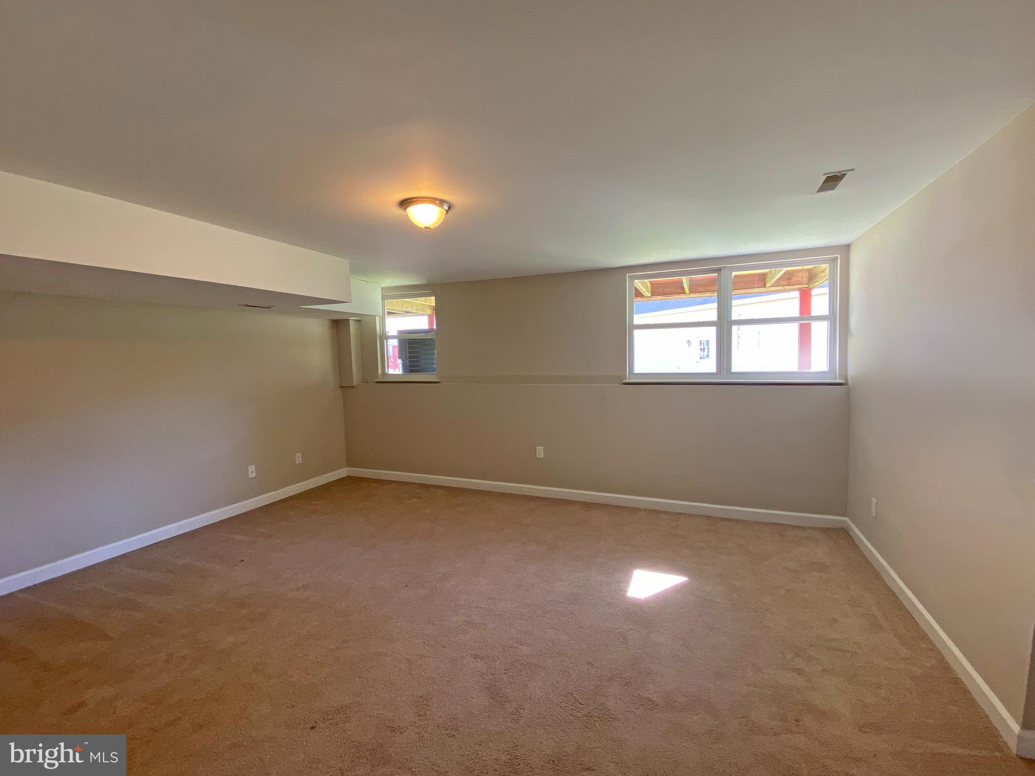 LINDEN WAY - Residential