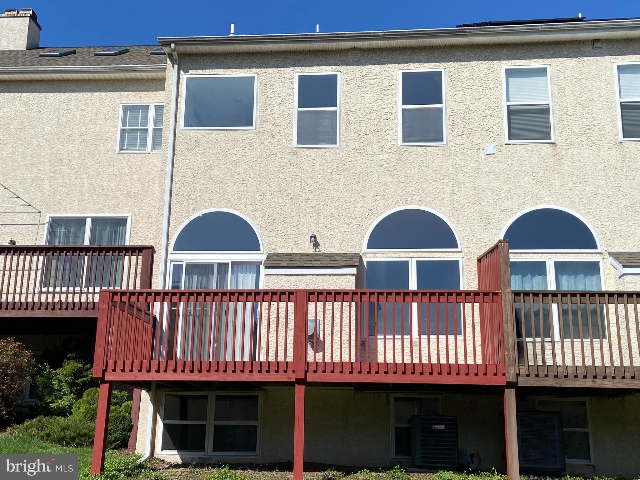 LINDEN WAY - Residential