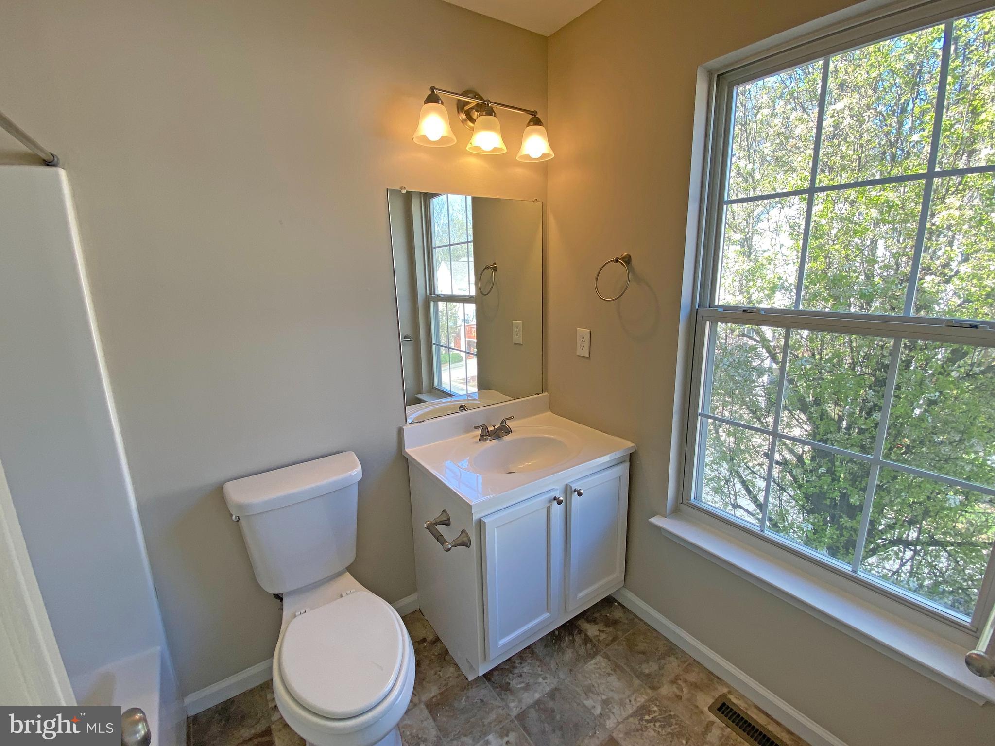 LINDEN WAY - Residential