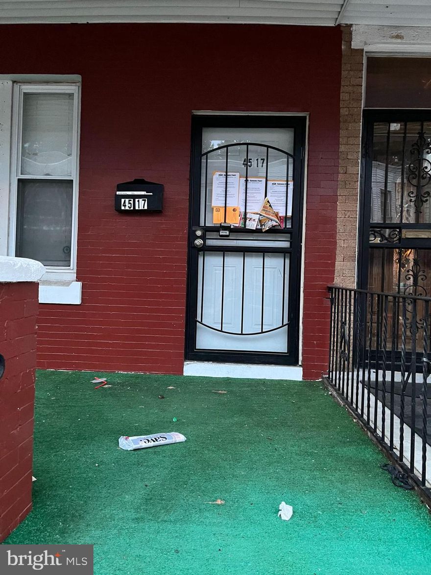 Welcome to this shared living space complete with a fully renovated kitchen, extra cabinet space for storage, and three bedrooms with private bathrooms. The first floor contains one bedroom and a private bathroom, along with two bedrooms and bathrooms located on the second floor. Each bedroom comes with laminate floors, with the second floor bedrooms containing good-sized closets, perfect for any storage needs. The basement also contains room for extra storage, leaving ample space to organize and store as needed. This house could be used as a co-living investment property or easily converted to a single-family residence.