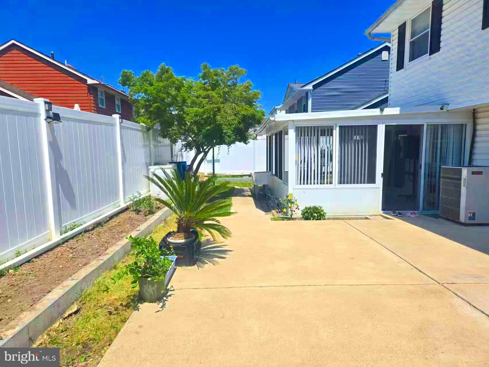 SOMERTON - Residential