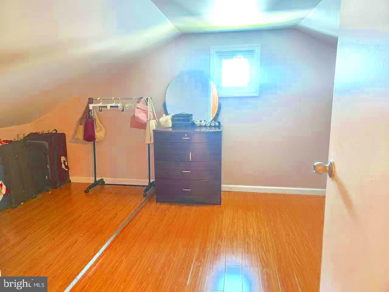 SOMERTON - Residential