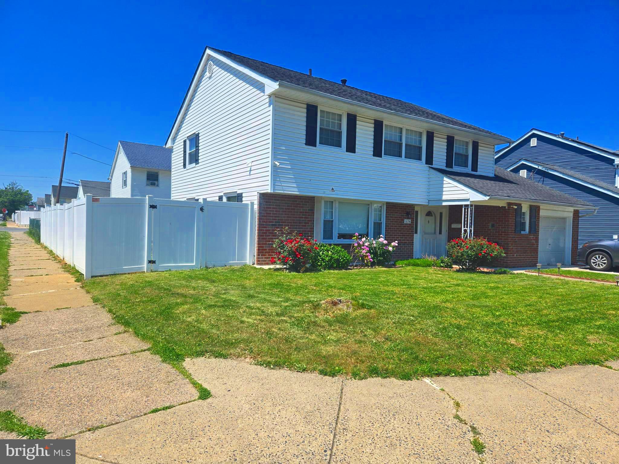 SOMERTON - Residential