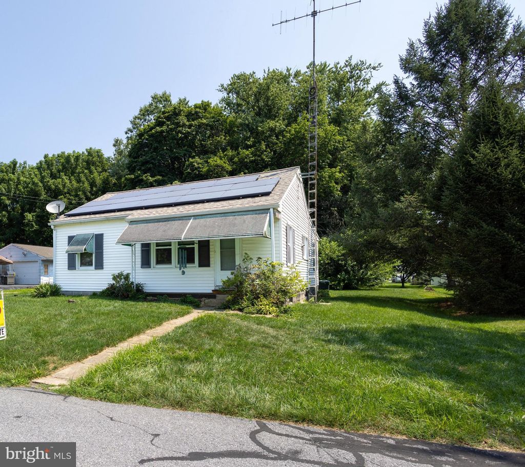 Photo of 25 Pleasant View Avenue, WILLOW STREET, PA 17584 (MLS # PALA2055042)