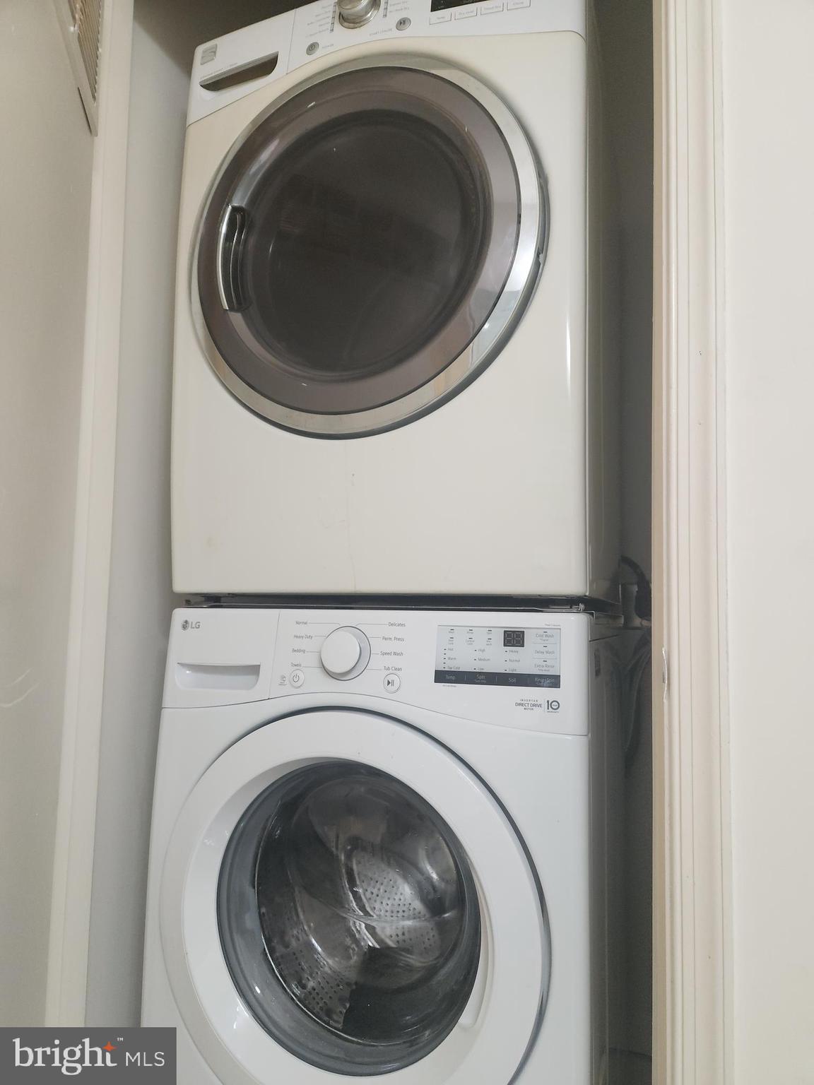 8045 AT SILVER SPRING METRO - Residential