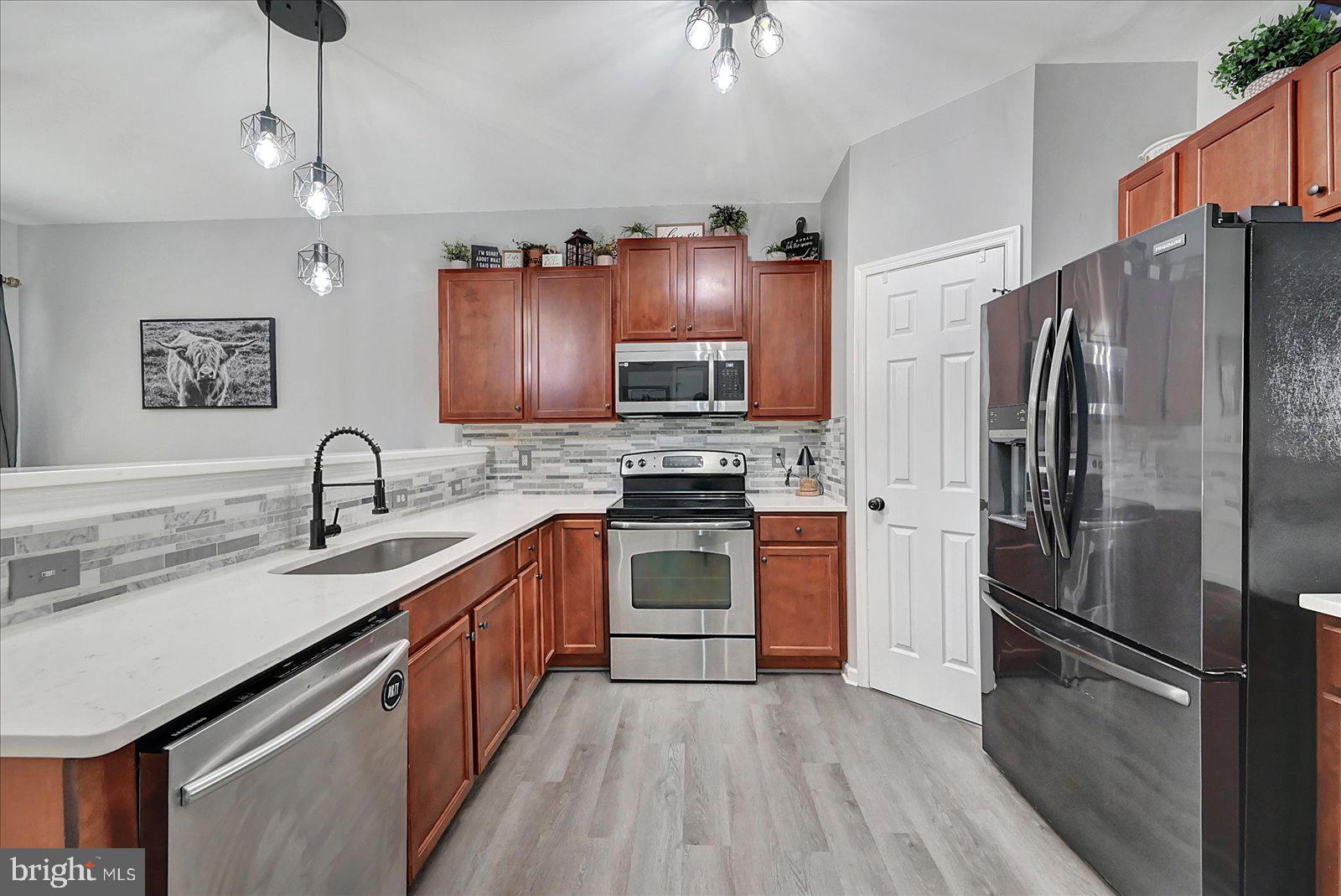 IVY GREENS - Residential