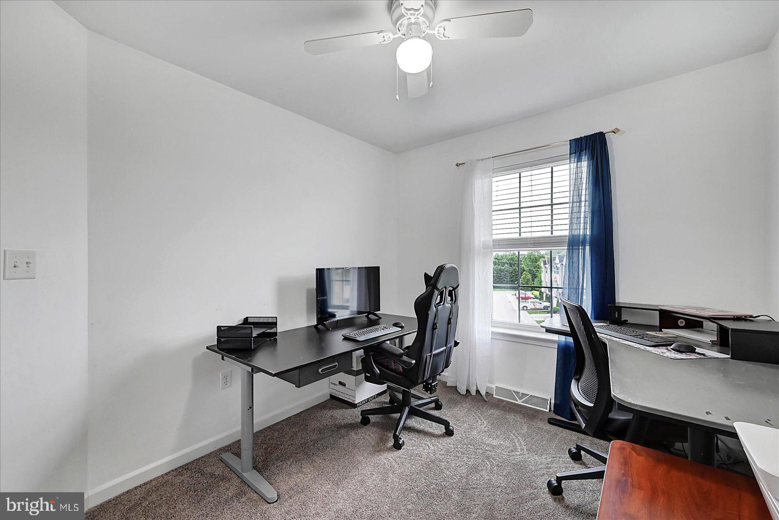 IVY GREENS - Residential