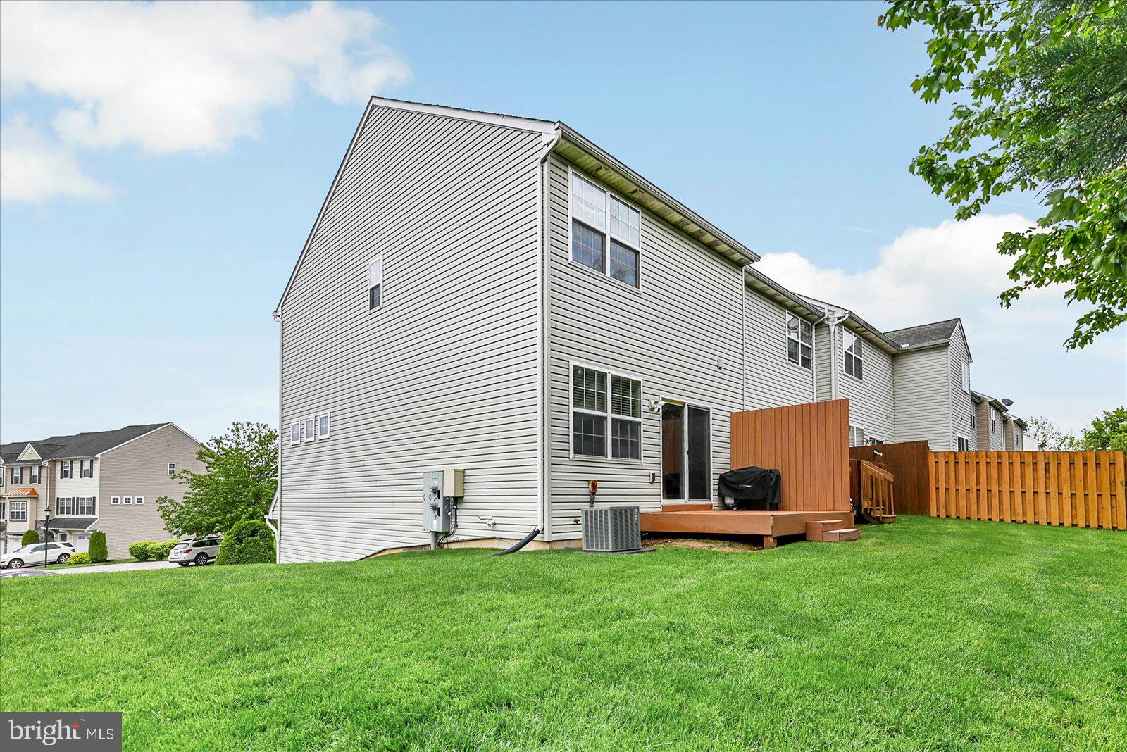 IVY GREENS - Residential