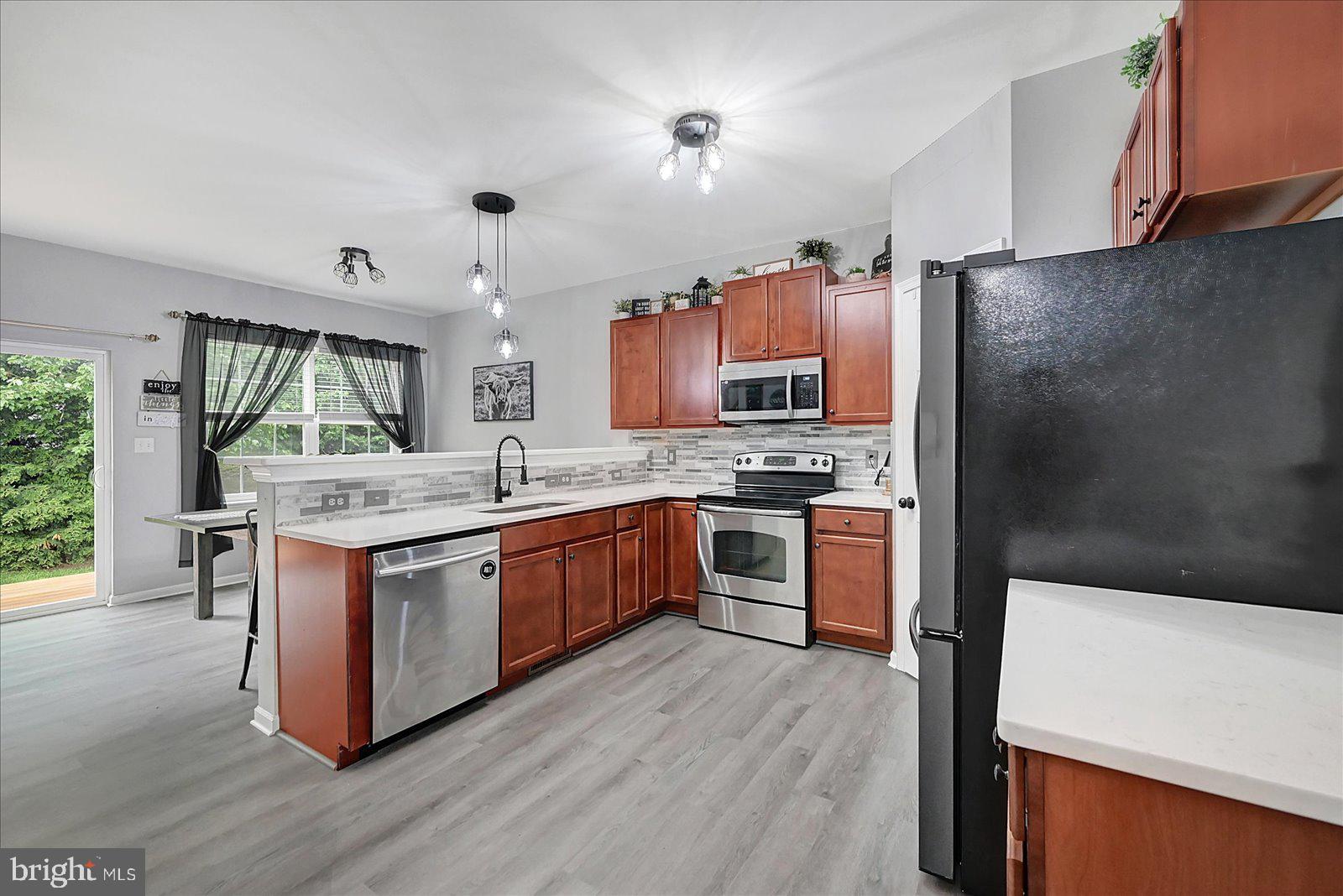 IVY GREENS - Residential