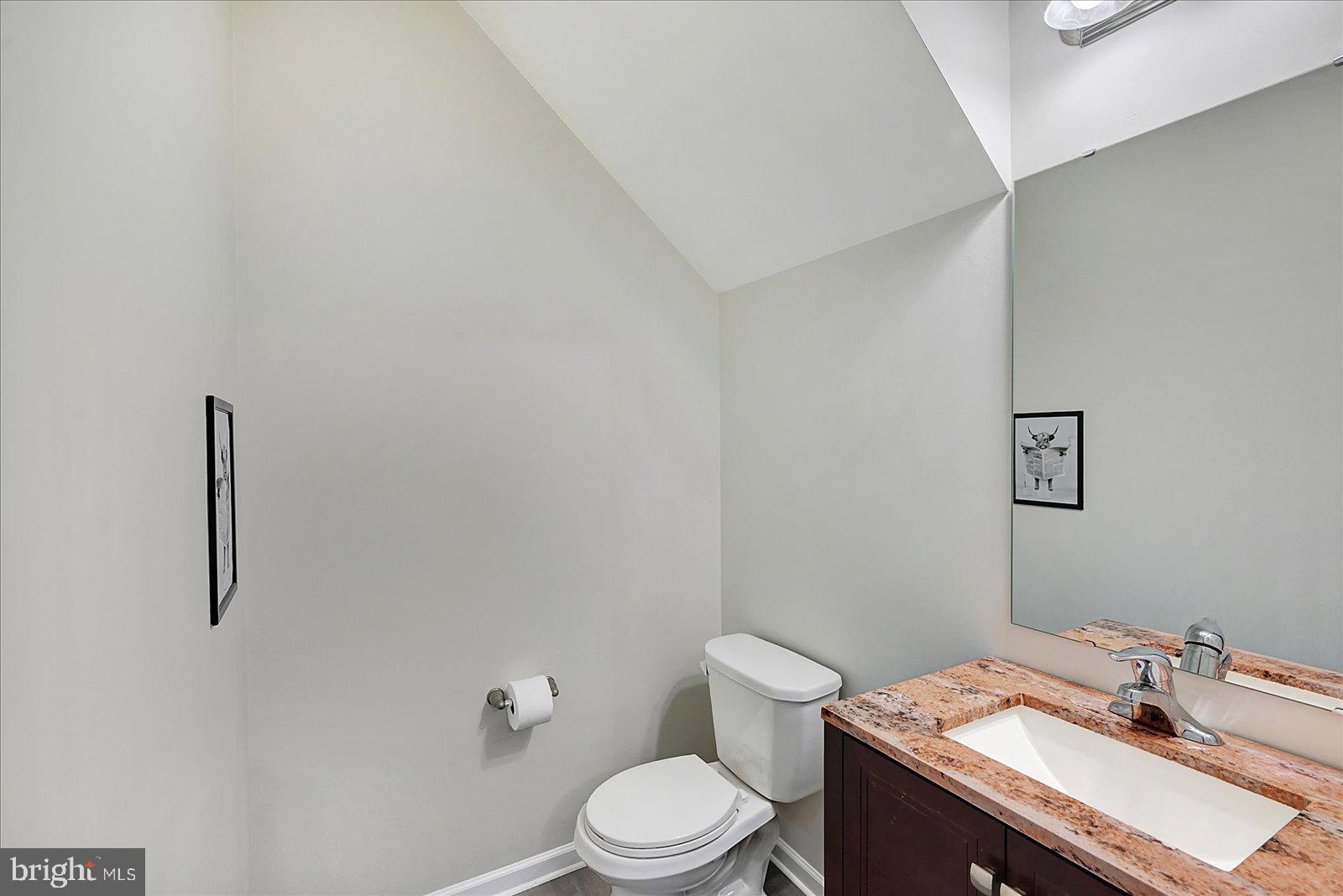 IVY GREENS - Residential