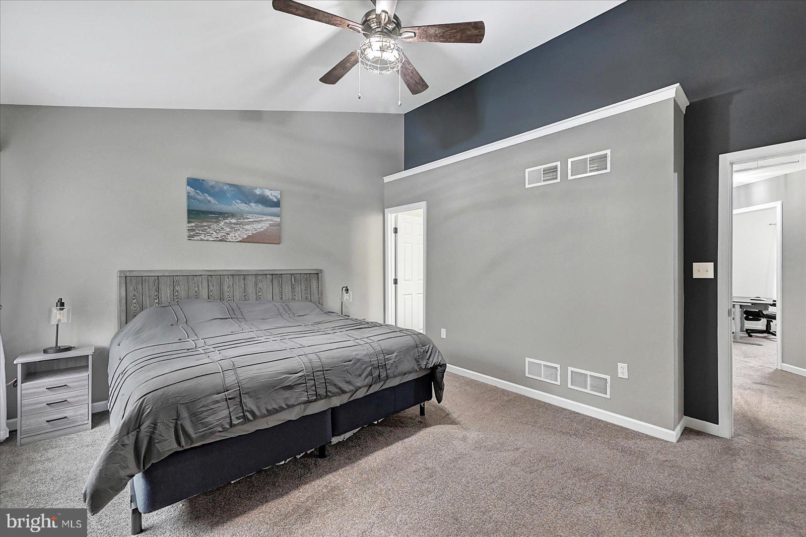 IVY GREENS - Residential