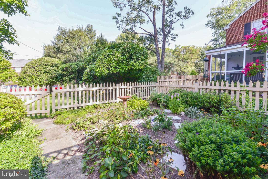 ALBERT V BRYAN - Residential