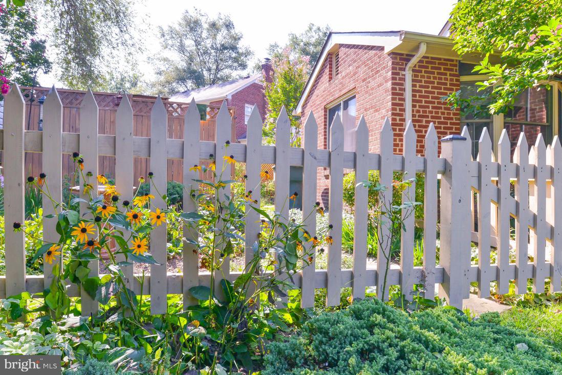 ALBERT V BRYAN - Residential