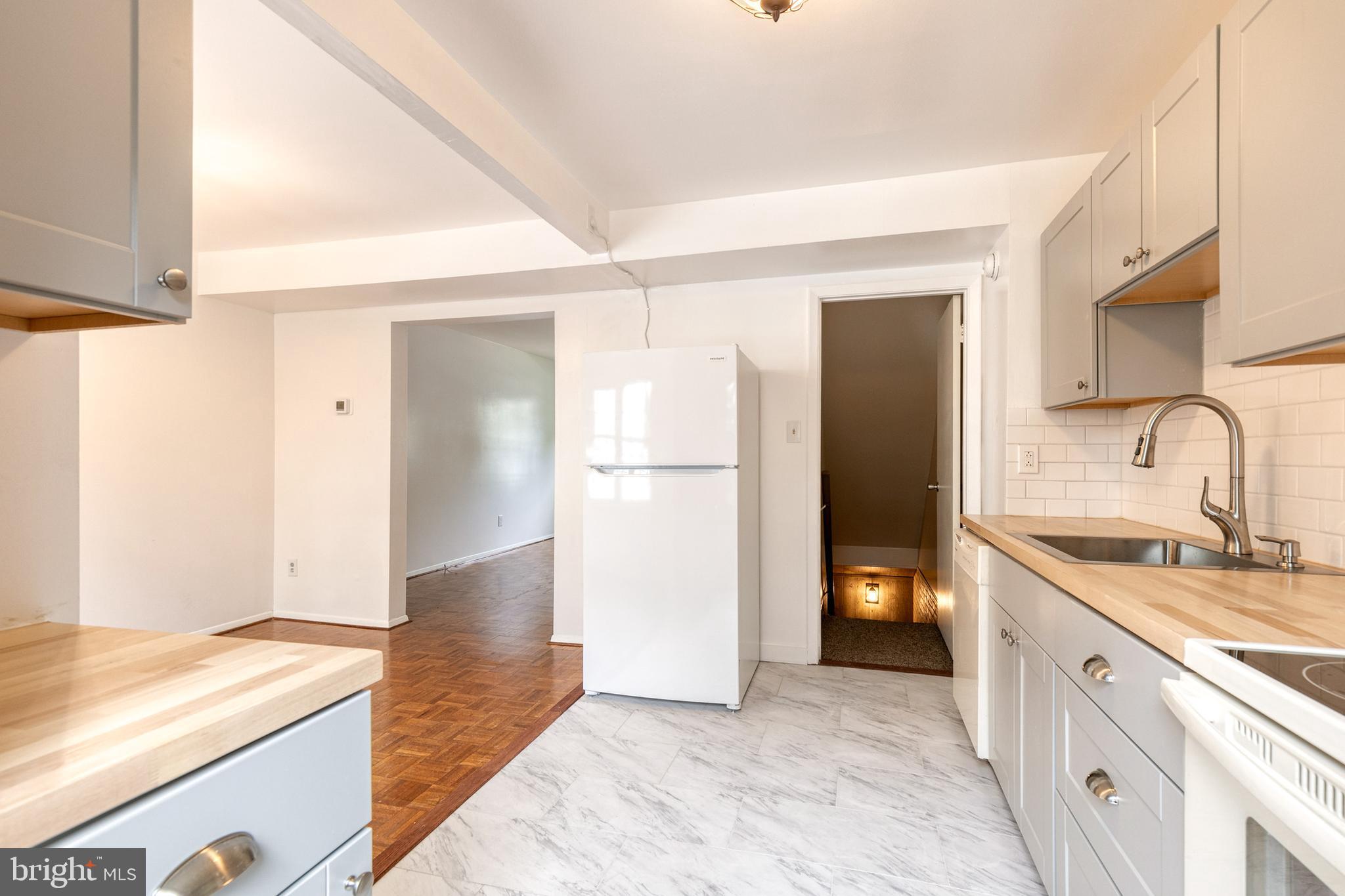 BELMONT SOUTH - Residential Lease