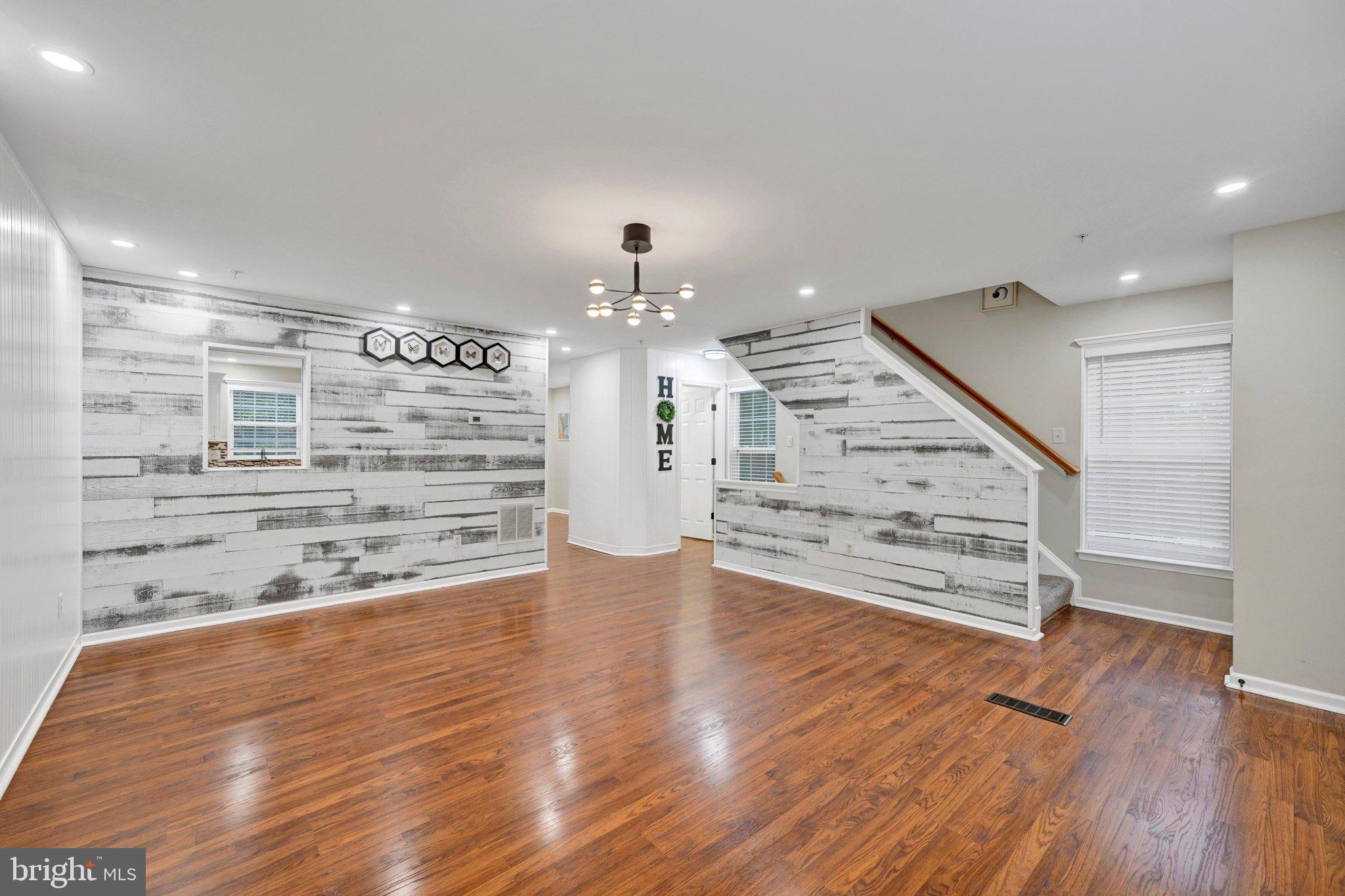 9701 BON HAVEN LANE